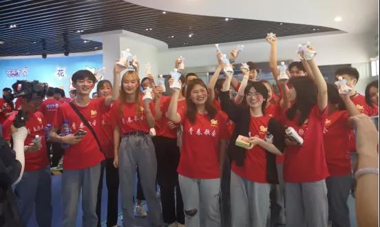 做白色的牛奶，创红色的企业，米兰(中国)乳业集团青春歌会庆祝建党100周年