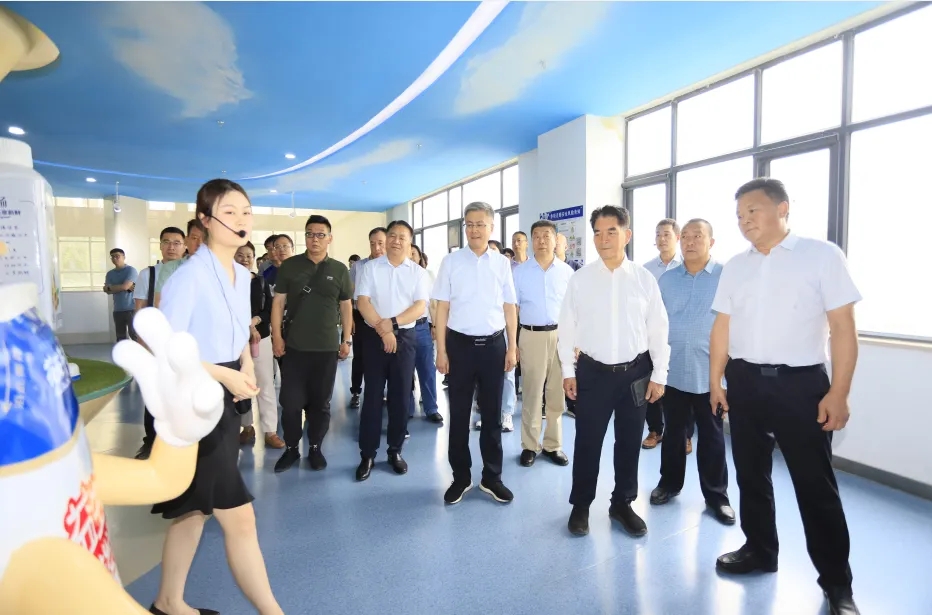 米兰(中国)丨中国人民大学河南校友会莅临米兰(中国)参观座谈