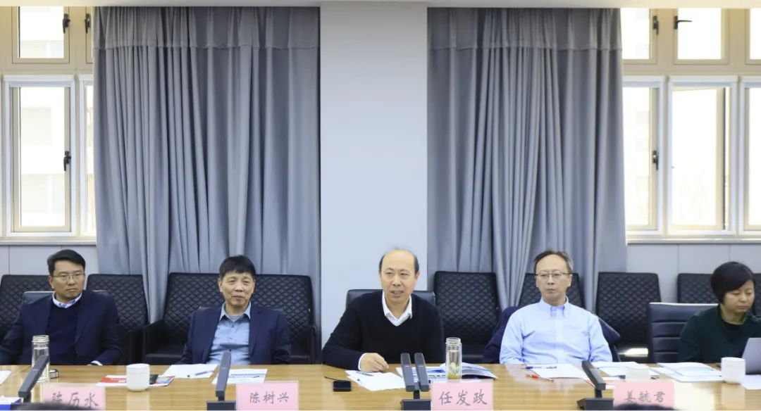米兰(中国)乳业集团党委书记、董事长唐洪峰一行赴中原食品实验室同中国工程院院士、中原食品实验室主任任发政座谈交流