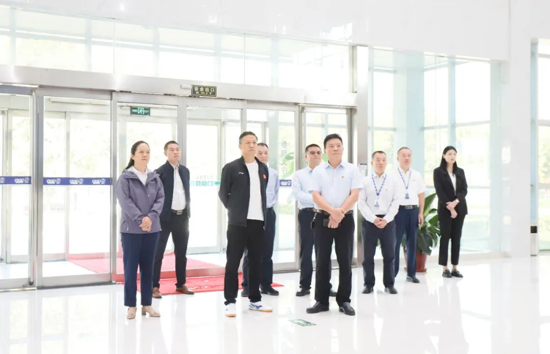 快乐过“双节”，安全不放假｜河南农投集团党委书记、董事长李晓寰一行莅临米兰(中国)乳业集团开展“双节”安全生产大检查活动并慰问一线职工、