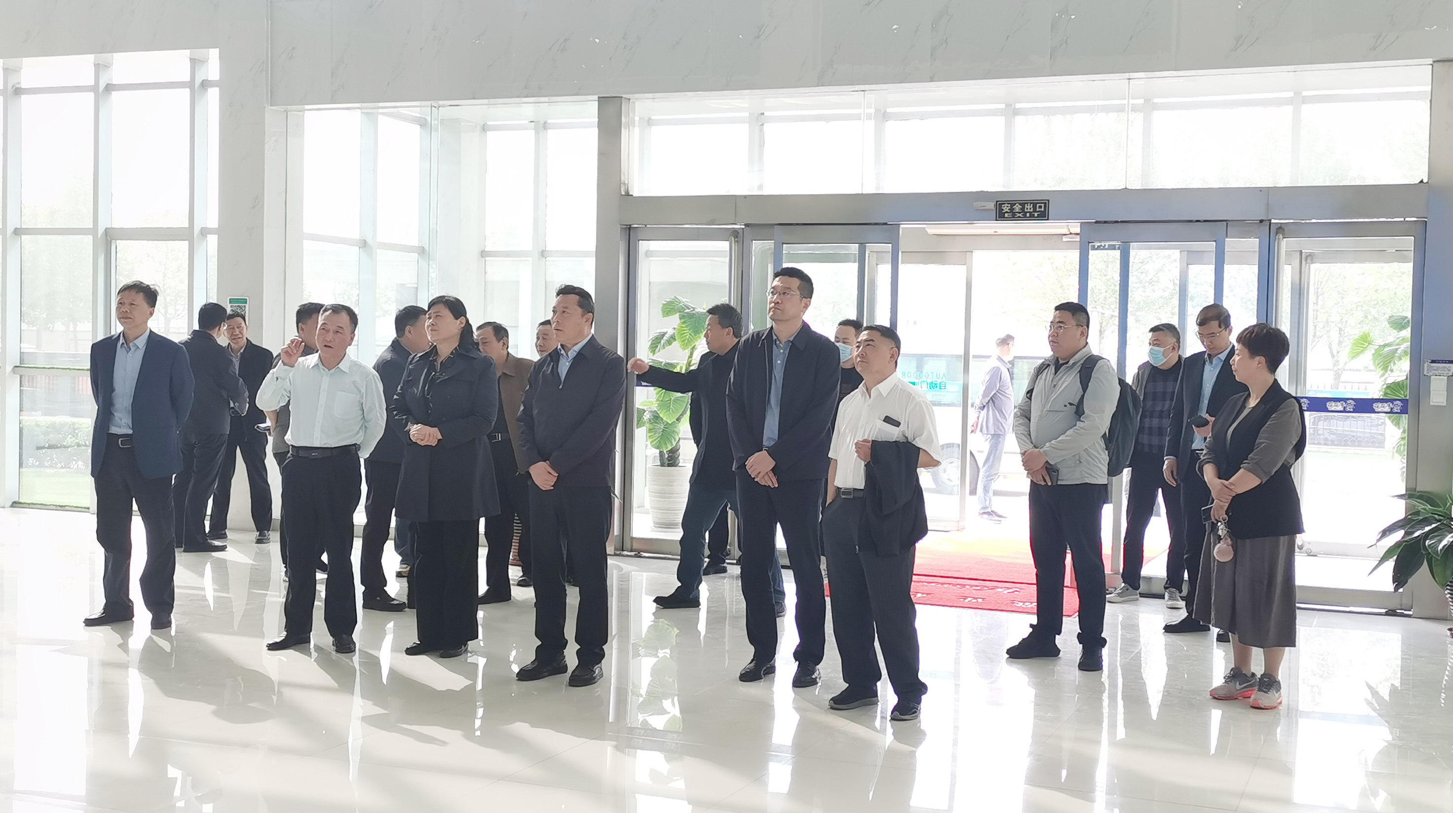 米兰(中国)丨沈阳市人大常委会副主任曹鹏一行莅临米兰(中国)考察座谈