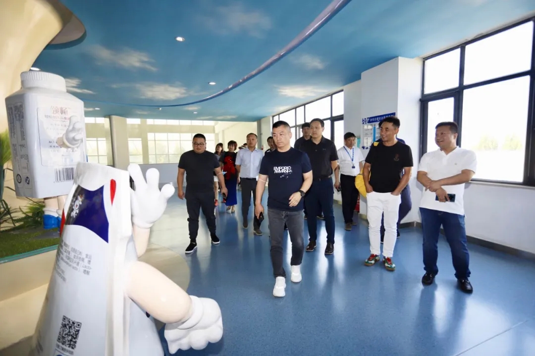 快讯 | 长江商学院智能制造学会走进米兰(中国)乳业集团
