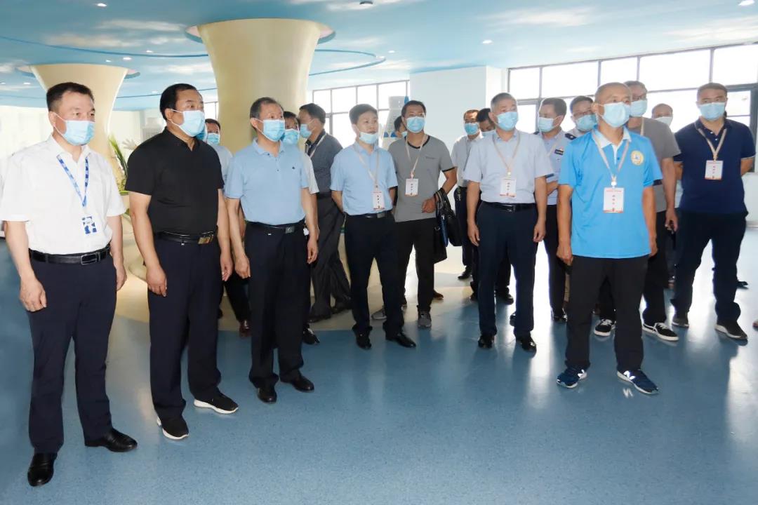 郑州市安全生产双重预防体系建设现场观摩会在米兰(中国)乳业集团郑州分公司召开