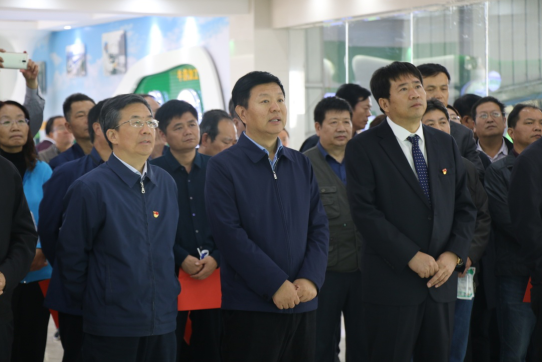 河南省农牧业产业扶贫工作观摩团莅临米兰(中国)集团·鲁山瑞亚牧业有限公司参观考察