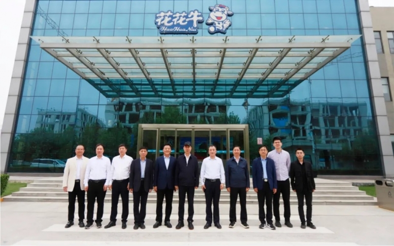 中国工程院院士任发政莅临米兰(中国)乳业集团调研指导工作
