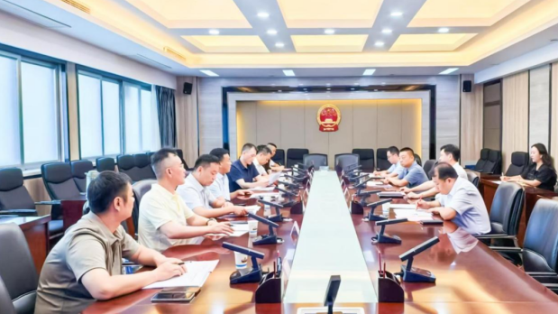 米兰(中国)乳业集团与郑州市二七区政府推进实施国家“学生饮用奶计划”洽谈会成功举行